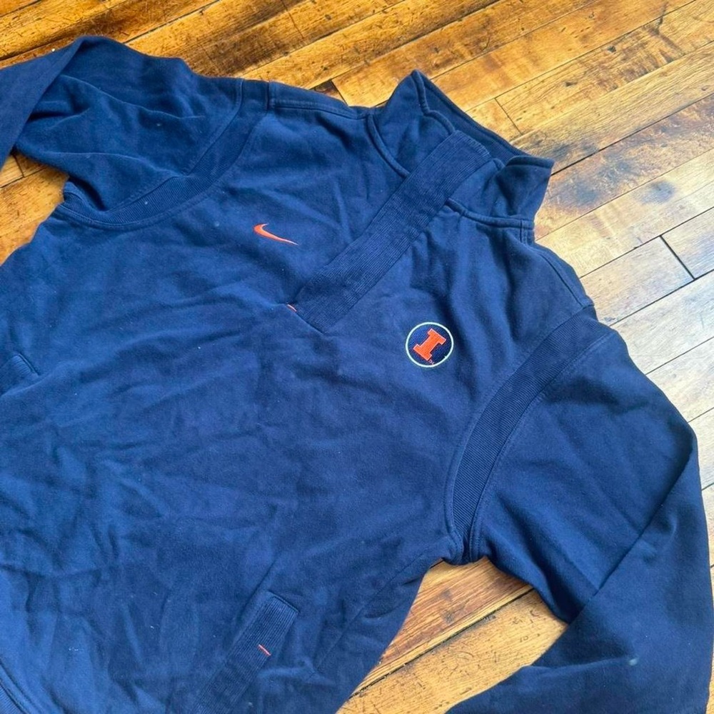 Vintage 90s Nike University of Illinois Sweatshirt